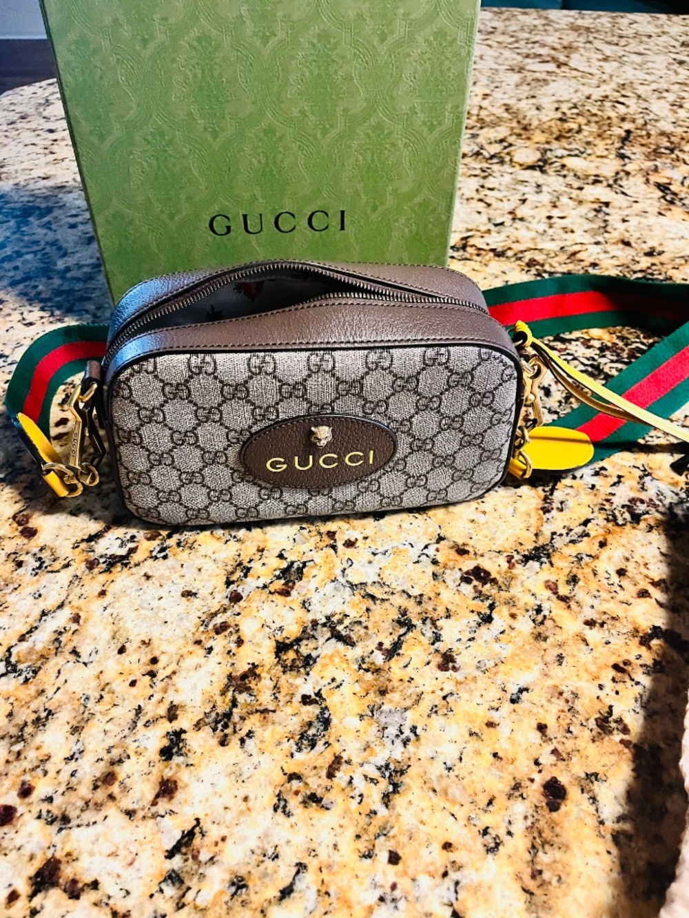 Authentic Gucci - Picture 2 of 3